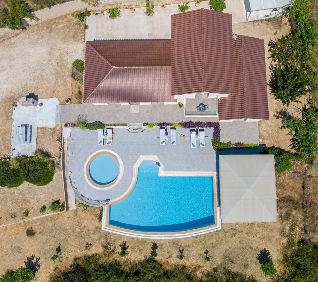 Kaminia Blu Villa Ratzaklíon Eksteriør bilde